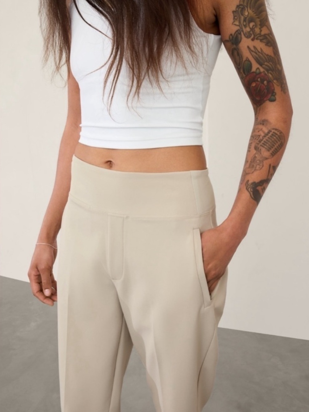 Athleta Women's Endless Pant Cream Size 4P - Picture 2 of 14